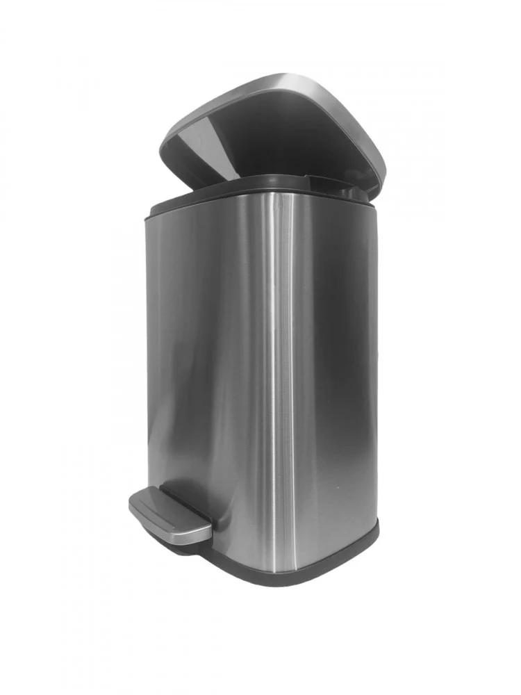 <p>سلة مهملات&nbsp;</p>